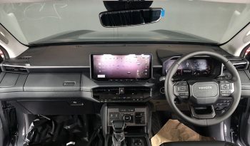 TRAVO OVERLAND PLUS 4WD 2026 2.8 AT DOUBLE CAB GREY  25370 full