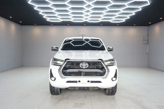 REVO PRE 2022 2.4 MID AT DOUBLE CAB WHITE  6259 full