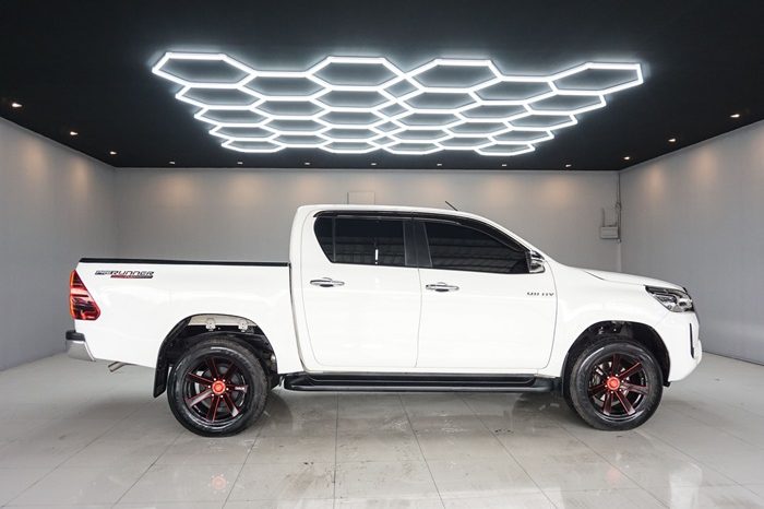 REVO PRE 2022 2.4 MID AT DOUBLE CAB WHITE  6259 full