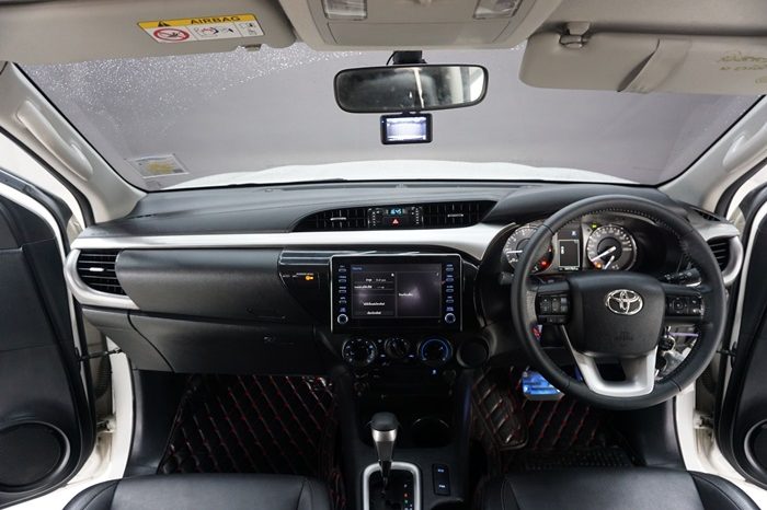 REVO PRE 2022 2.4 MID AT DOUBLE CAB WHITE  6259 full