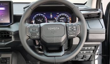 TRAVO OVERLAND PLUS 4WD 2026 2.8 AT DOUBLE CAB GREY  25390 full