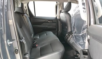 TRAVO OVERLAND PLUS 4WD 2026 2.8 AT DOUBLE CAB GREY  25390 full