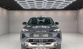 TRAVO OVERLAND PLUS 4WD 2026 2.8 AT DOUBLE CAB GREY  25390 full