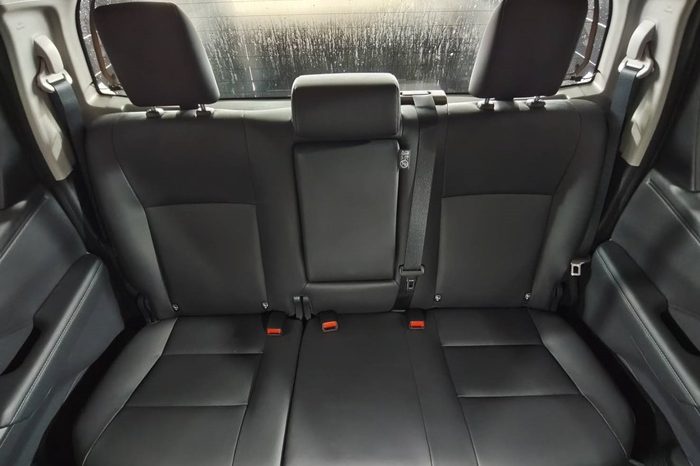 TRAVO OVERLAND PLUS 4WD 2026 2.8 AT DOUBLE CAB GREY  23649 full