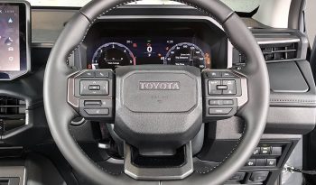 TRAVO OVERLAND PLUS 4WD 2026 2.8 AT DOUBLE CAB GREY  23649 full