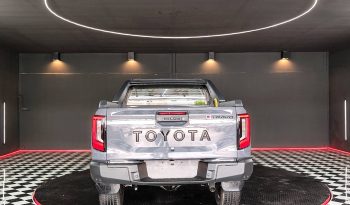 TRAVO OVERLAND PLUS 4WD 2026 2.8 AT DOUBLE CAB GREY  23649 full