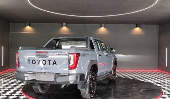 TRAVO OVERLAND PLUS 4WD 2026 2.8 AT DOUBLE CAB GREY  23649 full