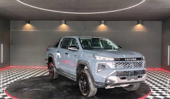 TRAVO OVERLAND PLUS 4WD 2026 2.8 AT DOUBLE CAB GREY  23649 full