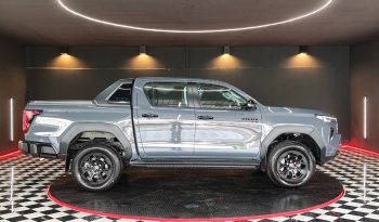 TRAVO OVERLAND PLUS 4WD 2026 2.8 AT DOUBLE CAB GREY  23529 full