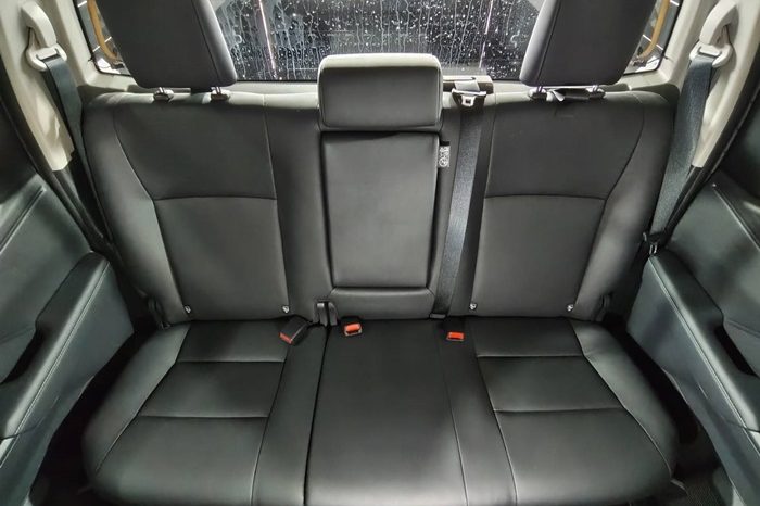 TRAVO OVERLAND PLUS 4WD 2026 2.8 AT DOUBLE CAB BLACK  24728 full