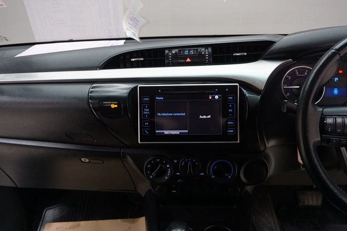 REVO PRE 2019 2.4E AT DOUBLE CAB DARK GREY  2658 full