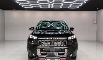 TRAVO OVERLAND PLUS 4WD 2025 2.8 AT DOUBLE CAB BLACK  20733 full
