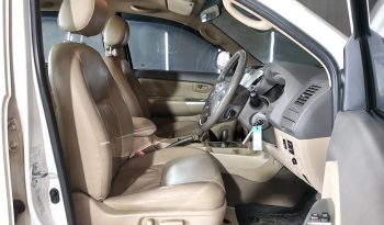 VIGO 4WD 2012 3.0G AT DOUBLE CAB WHITE  6506 full