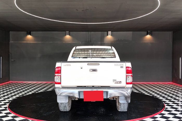 VIGO 4WD 2012 3.0G AT DOUBLE CAB WHITE  6506 full