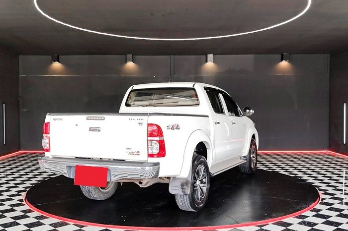 VIGO 4WD 2012 3.0G AT DOUBLE CAB WHITE  6506 full