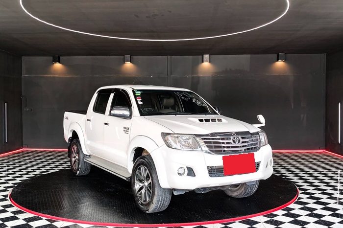 VIGO 4WD 2012 3.0G AT DOUBLE CAB WHITE  6506 full
