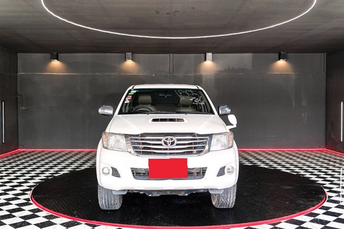VIGO 4WD 2012 3.0G AT DOUBLE CAB WHITE  6506 full