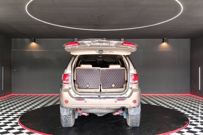 TOYOTA 4WD 2007 3.0V AT FORTUNER BROWN  8810 full