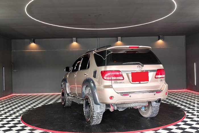 TOYOTA 4WD 2007 3.0V AT FORTUNER BROWN  8810 full