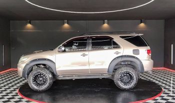 TOYOTA 4WD 2007 3.0V AT FORTUNER BROWN  8810 full