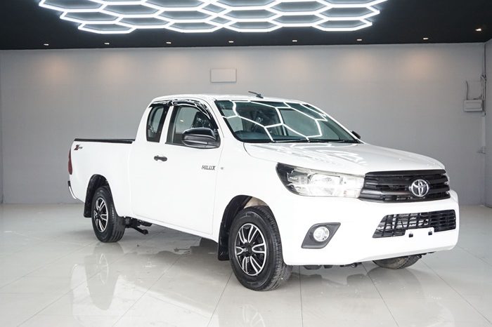 REVO 2WD 2019 2.4J MT SMART CAB WHITE  428 full