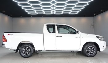 REVO 2WD 2019 2.4J MT SMART CAB WHITE  428 full