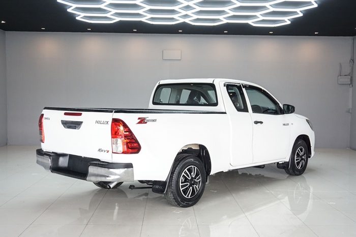 REVO 2WD 2019 2.4J MT SMART CAB WHITE  428 full