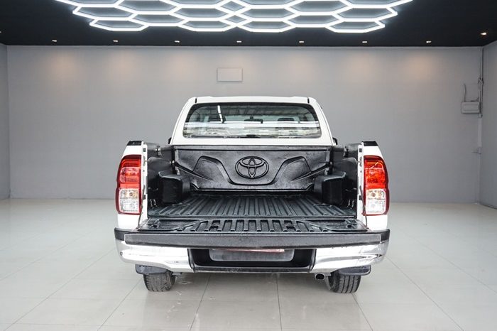 REVO 2WD 2019 2.4J MT SMART CAB WHITE  428 full