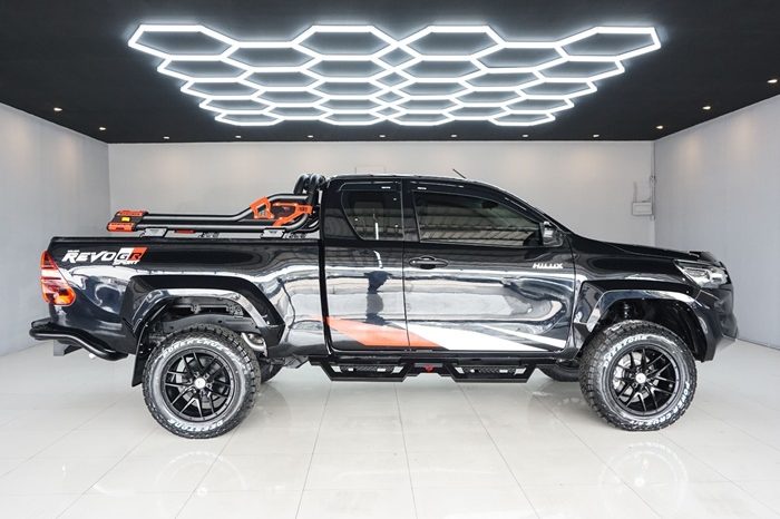 REVO 4WD 2015 2.4J AT SMART CAB BLACK  4431 full