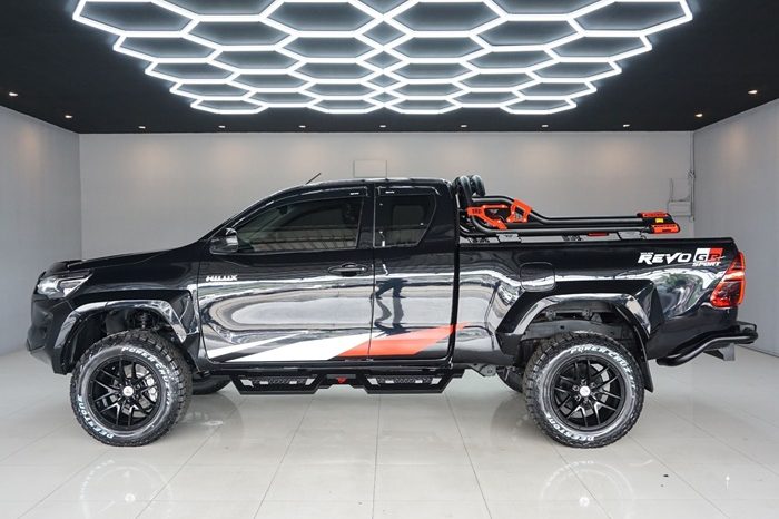 REVO 4WD 2015 2.4J AT SMART CAB BLACK  4431 full