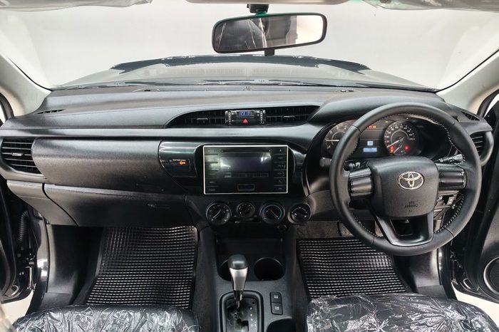 REVO 4WD 2015 2.4J AT SMART CAB BLACK  4431 full