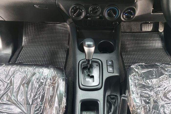 REVO 4WD 2015 2.4J AT SMART CAB BLACK  4431 full