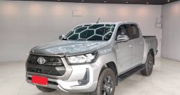 REVO PRE 2021 2.4 ENTRY AT SMART CAB SILVER  8030