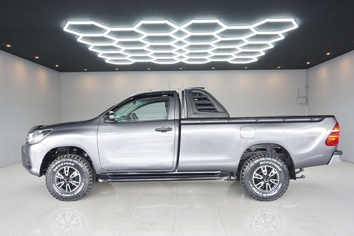REVO 2WD 2019 2.4J MT STANDARD DARK GREY  767 full