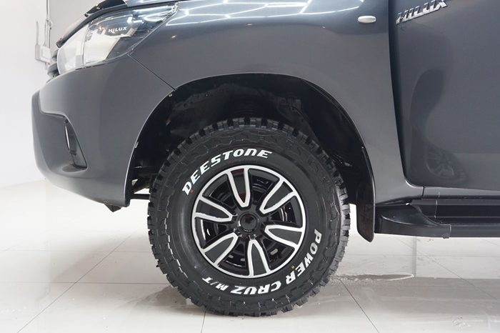 REVO 2WD 2019 2.4J MT STANDARD DARK GREY  767 full