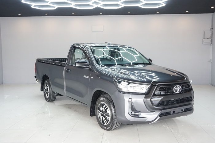 REVO 2WD 2021 2.4 ENTRY MT STANDARD DARK GREY  8218 full