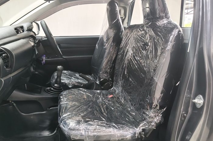 REVO 2WD 2021 2.4 ENTRY MT STANDARD DARK GREY  8218 full