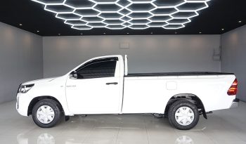 REVO 2WD 2021 2.4 ENTRY MT STANDARD WHITE  339 full