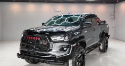 REVO 4WD 2017 2.4J AT SMART CAB DARK GREY  8618