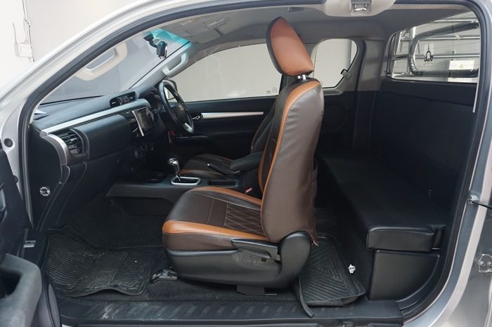 REVO PRE 2019 2.4E AT SMART CAB SILVER  3363 full