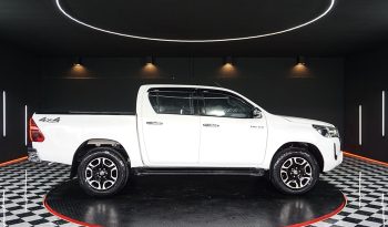 REVO PRE 2020 2.4 MID AT DOUBLE CAB WHITE  8013 full