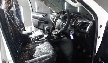 REVO PRE 2020 2.4 MID AT DOUBLE CAB WHITE  8013 full