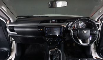 REVO PRE 2020 2.4 MID AT DOUBLE CAB WHITE  8013 full