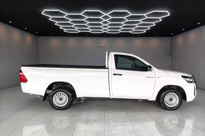 REVO 2WD 2021 2.4 ENTRY MT STANDARD WHITE  2219 full