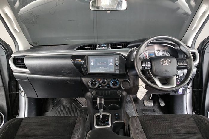 REVO PRE 2022 2.4 ENTRY AT SMART CAB DARK GREY  8338 full