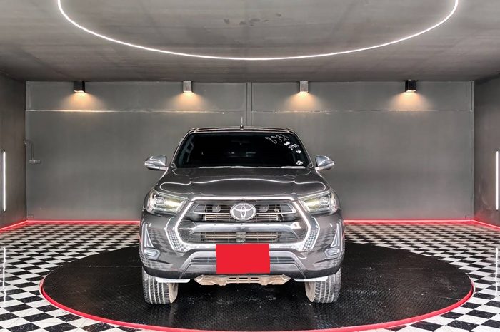 REVO PRE 2022 2.4 ENTRY AT SMART CAB DARK GREY  8338 full