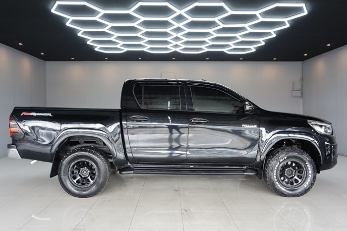 REVO PRE 2019 2.4E AT DOUBLE CAB BLACK  7660 full