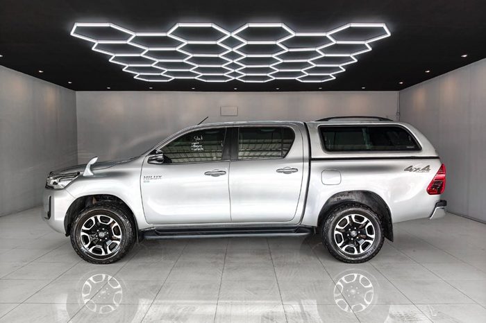 REVO 4WD 2020 2.8 HIGHT AT DOUBLE CAB SILVER  5871 full