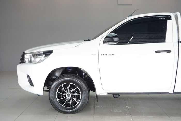REVO 2WD 2020 2.4J MT STANDARD WHITE  2426 full