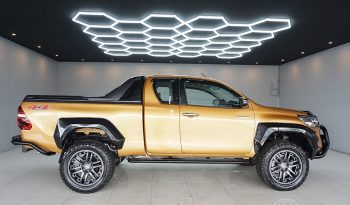 REVO 4WD 2017 2.4J AT SMART CAB ORANGE  9730 full